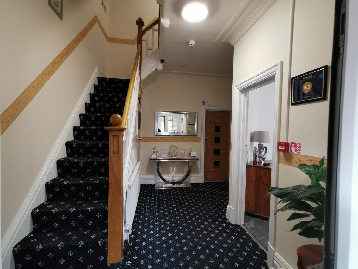 Sunnydale Hotel Blackpool Buitenkant foto