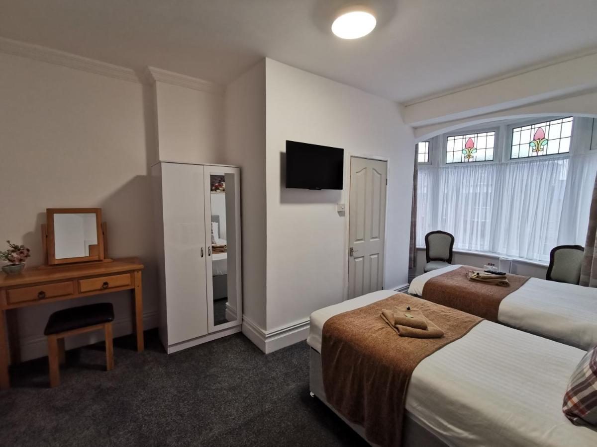 Sunnydale Hotel Blackpool Buitenkant foto