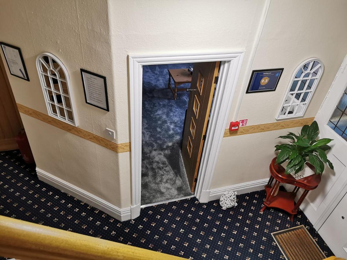 Sunnydale Hotel Blackpool Buitenkant foto